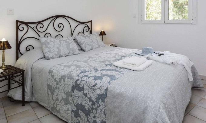 Favone House | Apartment in Corsica near Sandy Beach