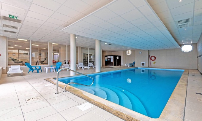 Plougonvelin Apartment | Apartment in France with Balcony & Parking
