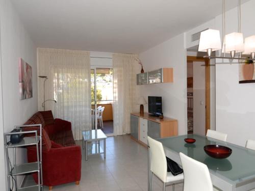 L'Escala Apartment | Apartment in Lescala near Golden Beaches