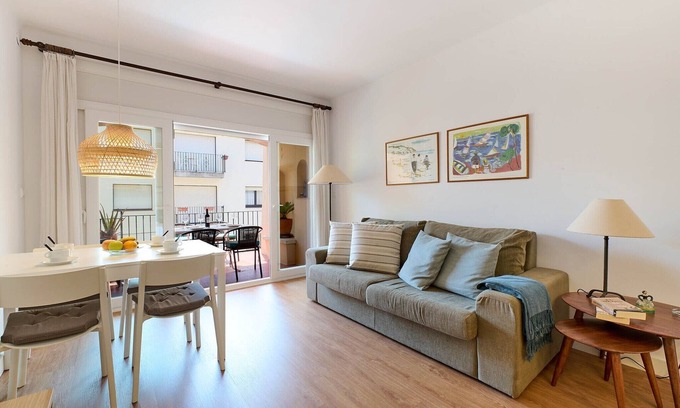 Llafranc Apartment | Apartment in Llafranc near Costa Brava Beach