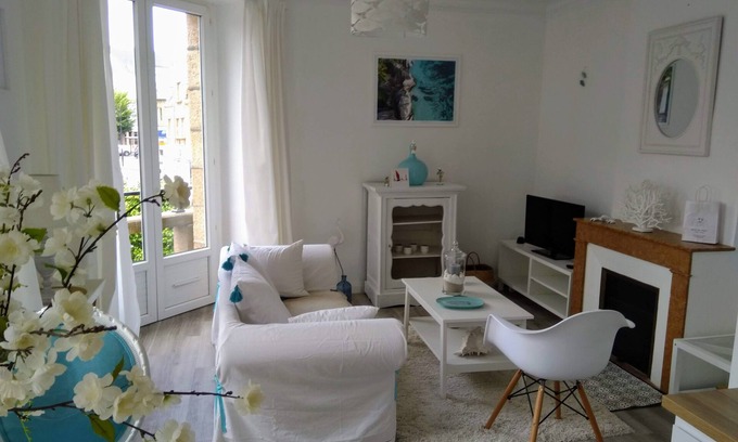 Perros-Guirec Apartment | Apartment in Perros-Guirec town center sleeps 4