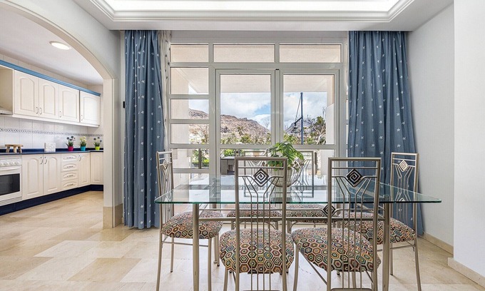 Mogan Boat Rental | Apartment in Puerto de Mogán near the Beach