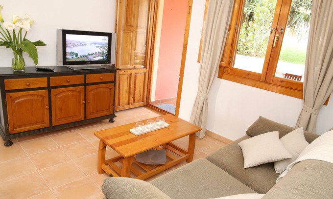 Brena Baja Apartment | Apartment in quiet area with pool, large terrace, parking and free Wifi.
