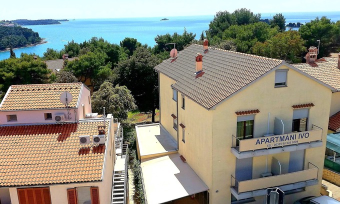 Borik Apartment | Apartment in Rovinj - City and Sea View - Top Location - Balcony - 150m Beach