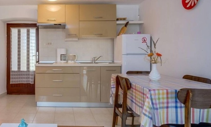 Sveti Jakov Apartment | Apartment in Stivan with Terrace, Air condition, WIFI (920-2)