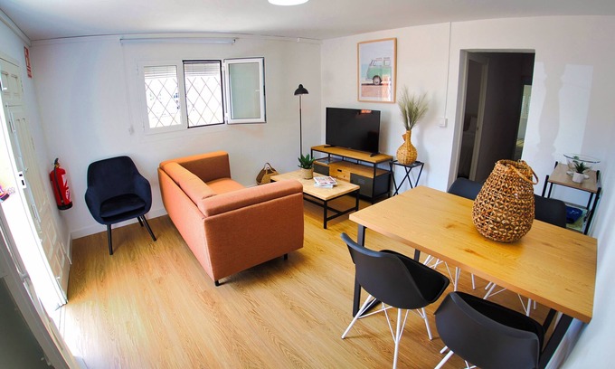 Los Puertos Apartment | Apartment in Terracotta house