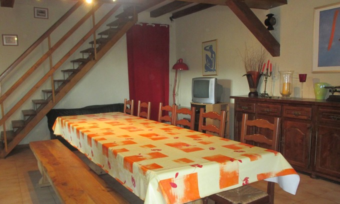 Montreal Other | Apartment in the heart of a vineyard in Montréal, classified most beautiful village in France