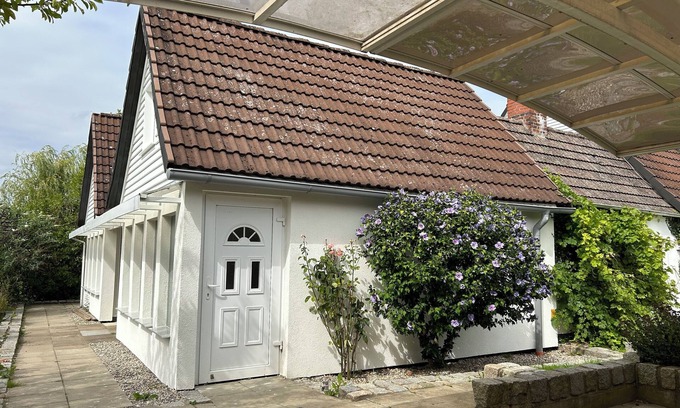 Laboe House | Apartment in the old captain's house Laboe