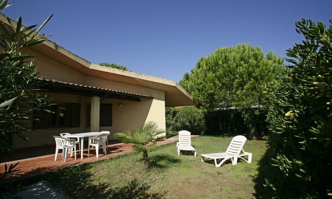 Giannella Villa | Apartment in villa 150 meters from the Giannella beach