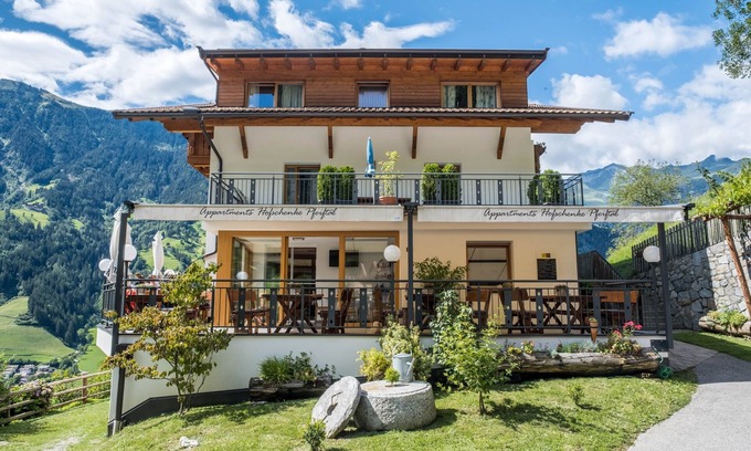 San Leonardo in Passiria Apartment | Apartment “Hofschenke Pfeiftal Almenrausch” with Terrace, Garden & Wi-Fi