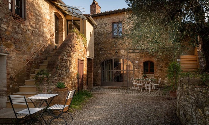 Ponte di Gabbiano Apartment | Apartment 'La Banditina' with Private Terrace, Wi-Fi and Air Conditioning