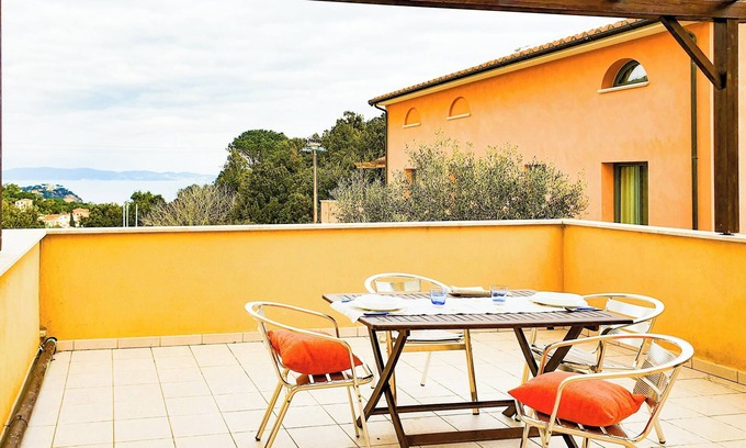 Cavo Apartment | Apartment 'La Pergola al Cavo 13' with Sea View