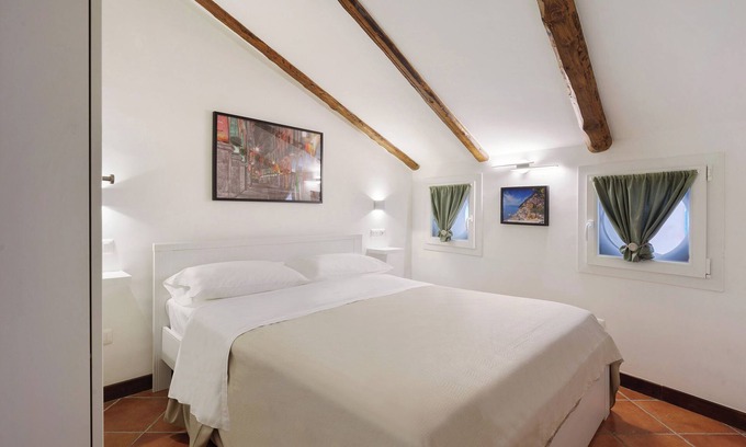 Cava de' Tirreni Apartment | Apartment 'Le Petite Suisse' with Mountain View, Wi-Fi and Air Conditioning