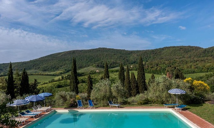 San Gimignano Apartment | Apartment Le Sodole - Petunia by Interhome