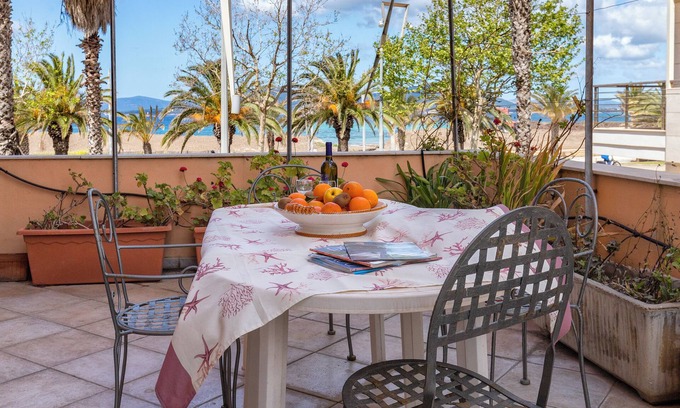 Pivarada Apartment | Apartment "Lilla" with Sea View, Private Terrace & Wi-Fi