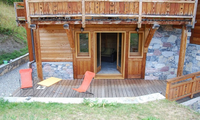Puy-Saint-Vincent Apartment | Apartment LUPINS Puy Saint Vincent 1400 m