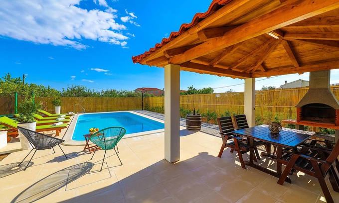 Kastel Stari House | Apartment Magdalena - Private Pooln