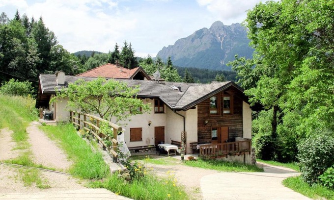 Calceranica al Lago Apartment | Apartment Maso Marini - Appartamento Cervo by Interhome