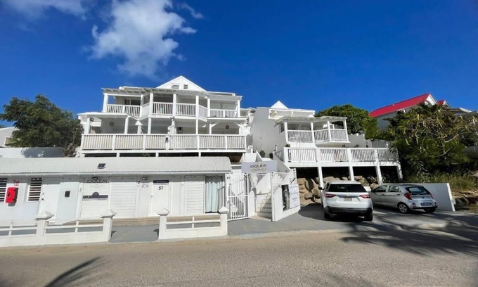 Orient Bay Apartment | Apartment