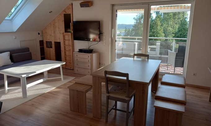 Munsterhausen Apartment | Apartment Mindeltalblick Nature Park-Legoland-PeppaPig Park-Skylinepark-Turncable