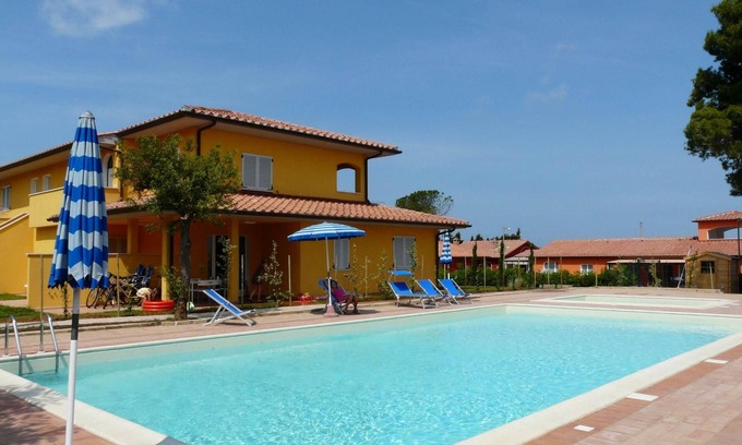 Puntone Apartment | Apartment near the sea with private outside space, Air Conditioning,Wi-Fi.MV