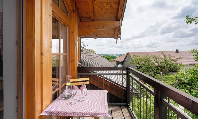 Hoslwang Apartment | Apartment 'Neubau - Freundliche' with Mountain View, Shared Garden and Wi-Fi