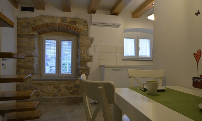 Cres Apartment | Apartment Oliva (67812-A1) - Cres - island Cres