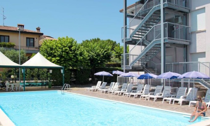 Colombare Apartment | Apartment Poggio al Lago in Sirmione - 6 persons, 1 bedrooms