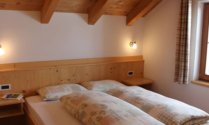 La Valle Apartment | Apartment 'Pütia' with Mountain View, Shared Terrace and Wi-Fi