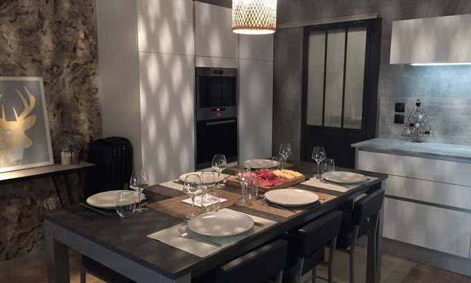 Les Deux Alpes Apartment | APARTMENT RESORT CENTER 6/8 PERS. - LARGE SOUTH-FACING TERRACE