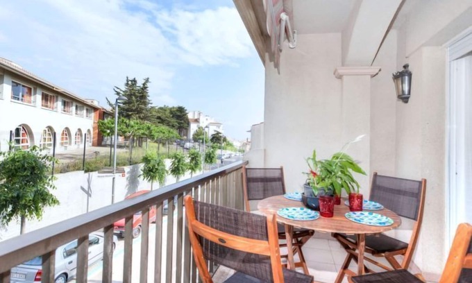 L'Escala Apartment | Apartment Ronda by Interhome