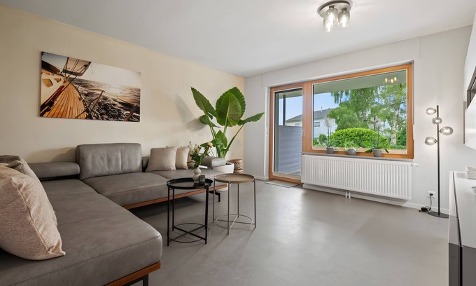 Ueberlingen Apartment | Apartment 'Rosenquarz' with Shared Terrace and Wi-Fi