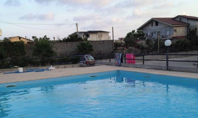 Marina di Caulonia Apartment | Apartment Sleeps 4 with Pool-Pet & Family Friendly