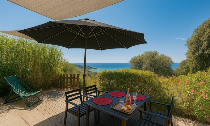 Cargese Apartment | Apartment * sea view in the heart of the Corsican maquis, 5 mm from the beach