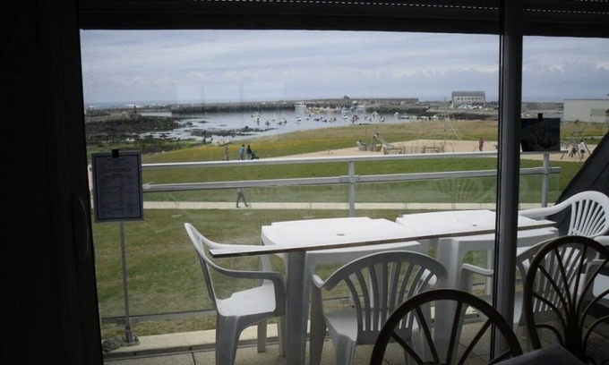 Saint-Guenole Apartment | Apartment sea view, with swimming pool in condominium and terrace