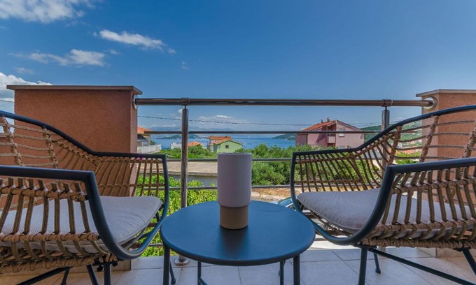 Slatine Apartment | Apartment Skoko