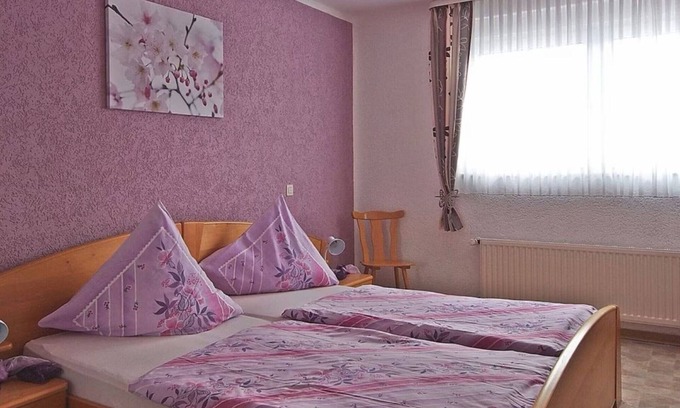 Fischbach bei Dahn Apartment | Apartment 'Sonnenblick - Fewo 2' with Balcony and Wi-Fi