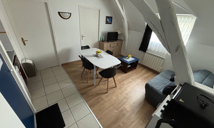 La Roche-Posay Apartment | Apartment swimming pool spa
