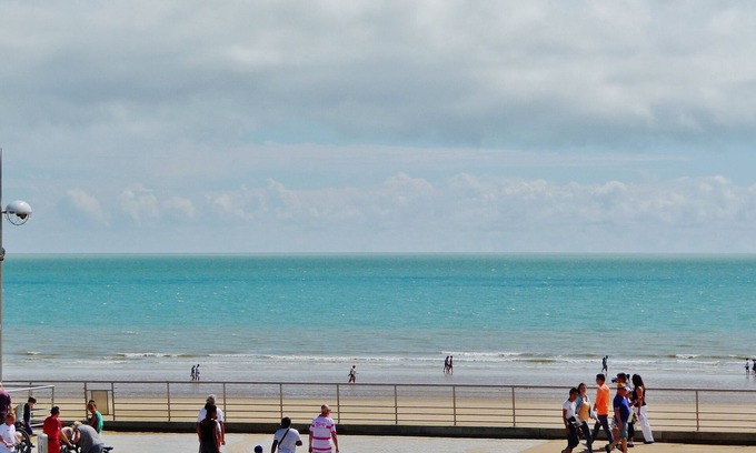 Saint-Jean-de-Monts Apartment | Apartment T3/58 m², Place de l'Europe on the beach