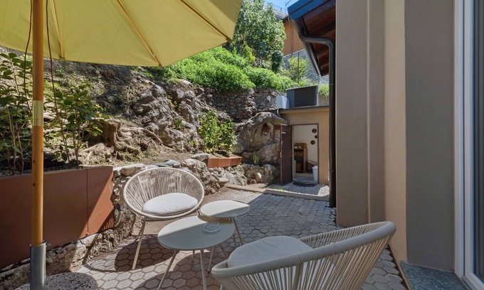 Como Apartment | Apartment 'Teresa Suite In Como' with Private Terrace, Wi-Fi and Air Conditioning