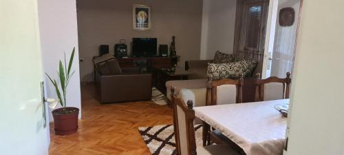 Kumanovo Apartment | Apartment TiBi