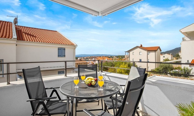 Cres Apartment | Apartment Tim