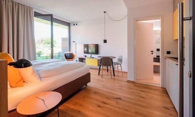 Singen Apartment | Apartment to the garden, 25 sqm, 1 living room/bedroom, terrace, max. 2 persons