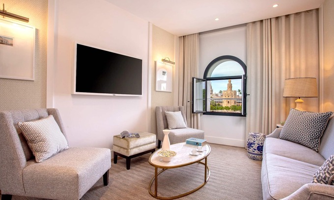 Triana Apartment | Apartment Torre del Oro View. Betis XXI