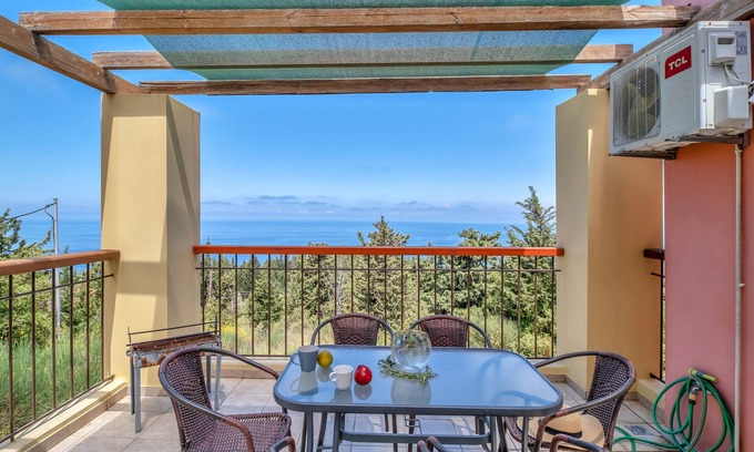 Drimonas Apartment | Apartment 'Villa Calypso' with Sea View, Wi-Fi and Air Conditioning