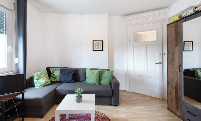 Alsfeld Apartment | Apartment "Vogelsberger Bett 5 Die 2 Links" with Wi-Fi