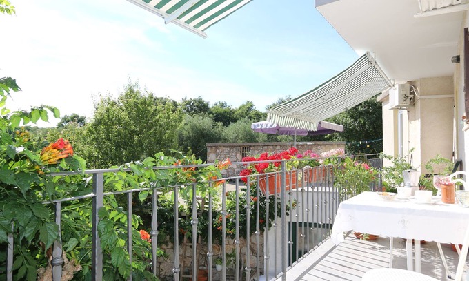 Risika Apartment | Apartment Volarić (10053-A1) - Risika