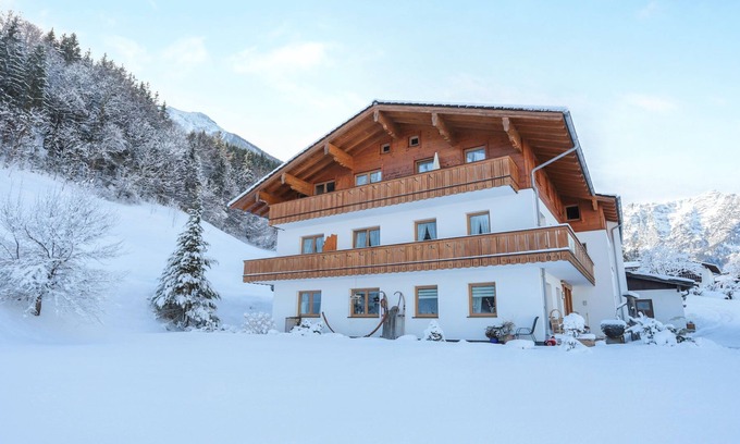 Ramsau Apartment | Apartment “Watzmann” with Mountain View, Wi-Fi & Balcony; Parking Available, Pets Allowed