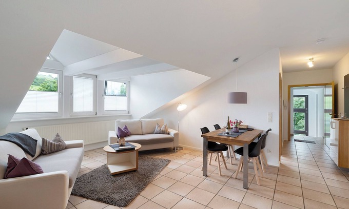 Ilbesheim Apartment | Apartment 'Weingut Geiler - Kleine Kalmit' with Private Garden and Wi-Fi