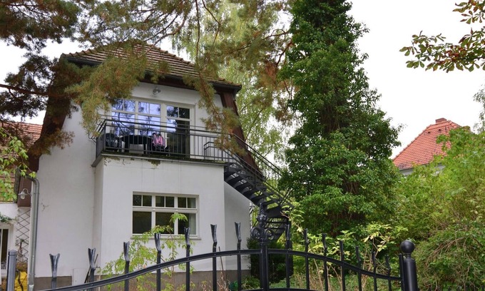 Wannsee Apartment | Apartment with balcony in one of the most beautiful districts of Berlin